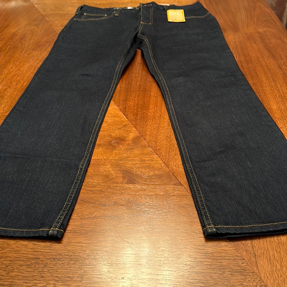 Brand new carhartt jeans ; 36x30 ; never worn